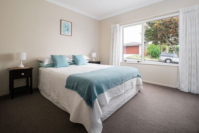 Photo of property in 8a Mana Street, Otumoetai, Tauranga, 3110