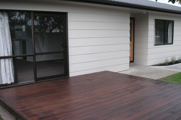 Photo of property in 27 Ihle Street, Terrace End, Palmerston North, 4410