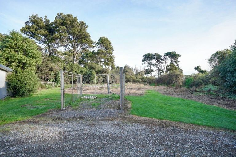 Photo of property in 49 Ferry Road, West Plains, Invercargill, 9879