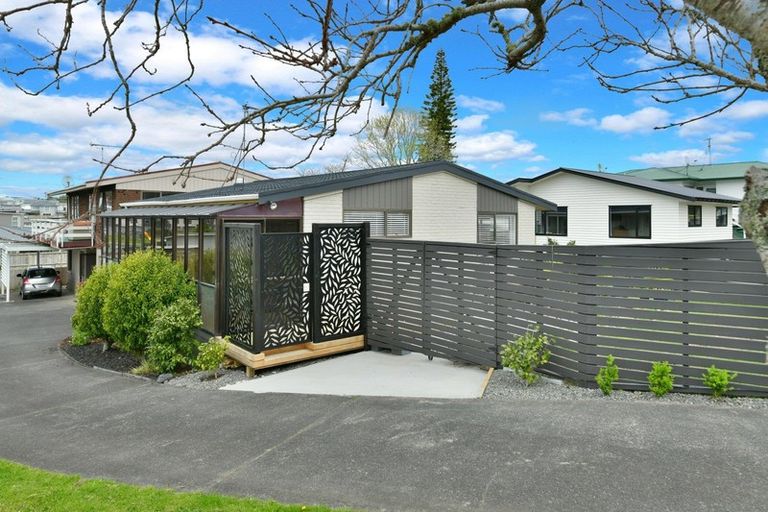 Photo of property in 19b Albatross Road, Red Beach, 0932