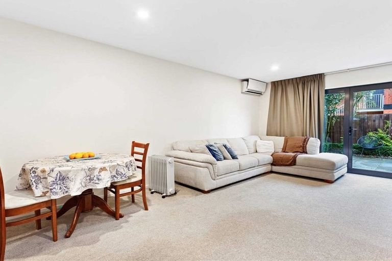 Photo of property in 3/25 Grove Road, Addington, Christchurch, 8024