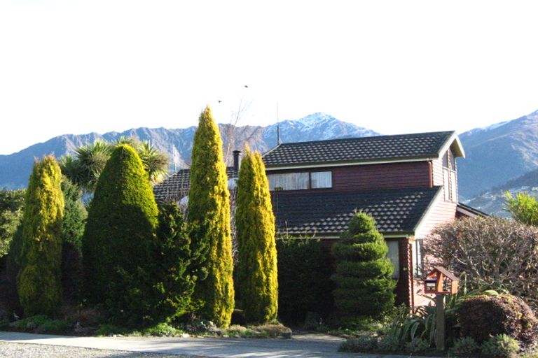 Photo of property in 36 Oregon Drive, Kelvin Heights, Queenstown, 9300