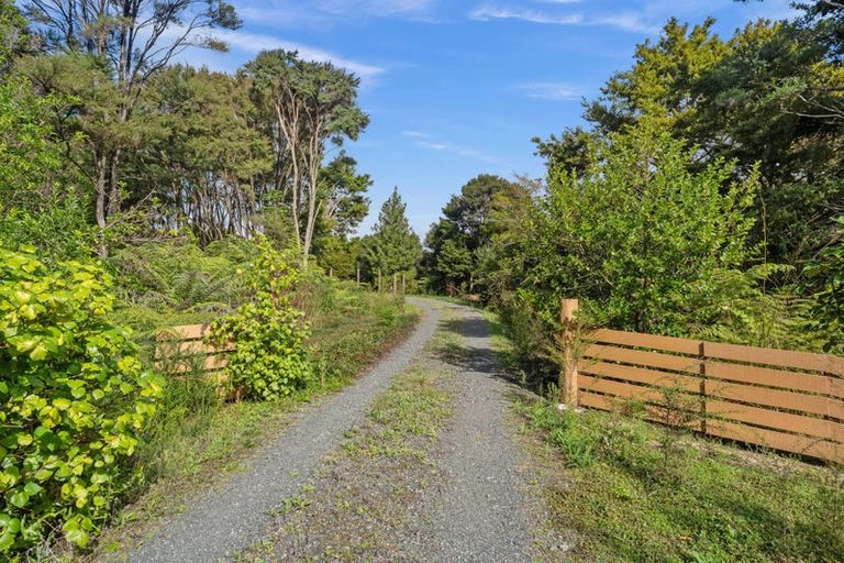Photo of property in 80 Kaiatea Road, Ngunguru, Whangarei, 0173