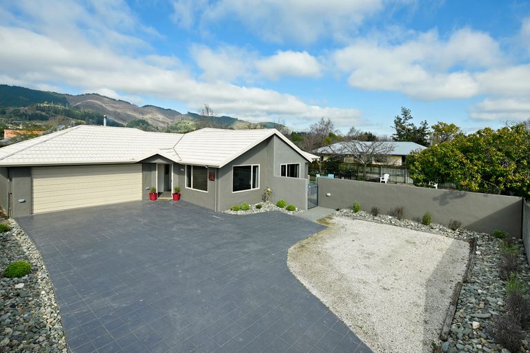 Photo of property in 12 Saint James Avenue, Richmond, 7020