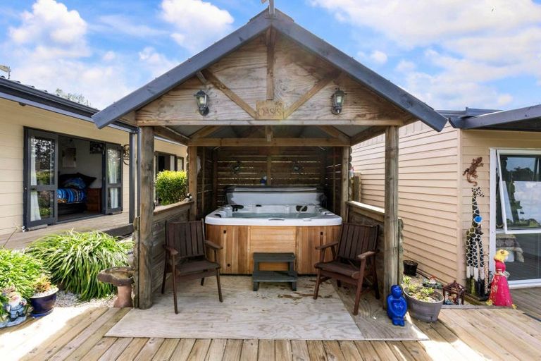 Photo of property in 96 Westhead Road, Pollok, Waiuku, 2683