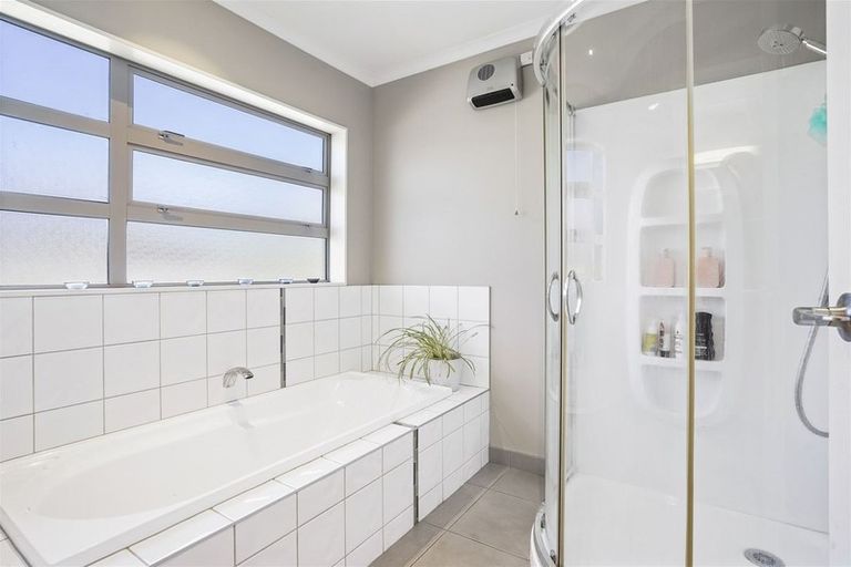 Photo of property in 3 Blakewell Lane, Dinsdale, Hamilton, 3204