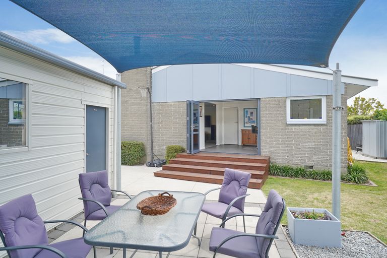 Photo of property in 133 Kendal Avenue, Burnside, Christchurch, 8053