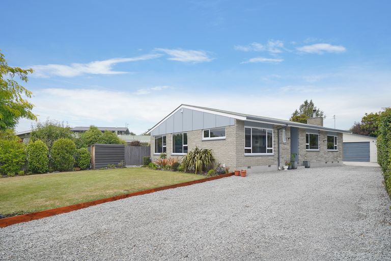 Photo of property in 133 Kendal Avenue, Burnside, Christchurch, 8053