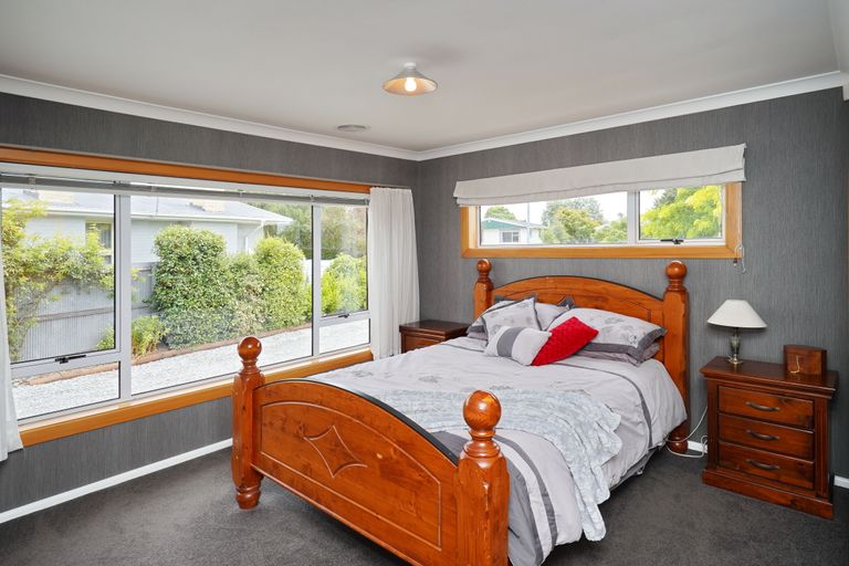 Photo of property in 133 Kendal Avenue, Burnside, Christchurch, 8053