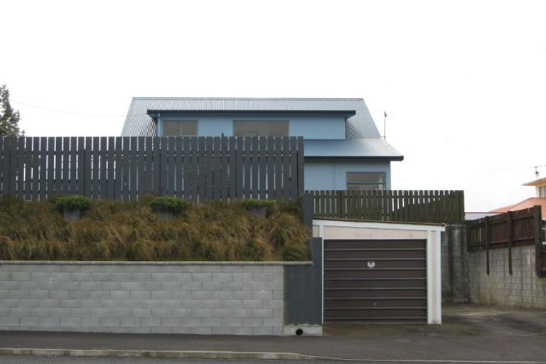 Photo of property in 12 Birdwood Avenue, Moturoa, New Plymouth, 4310