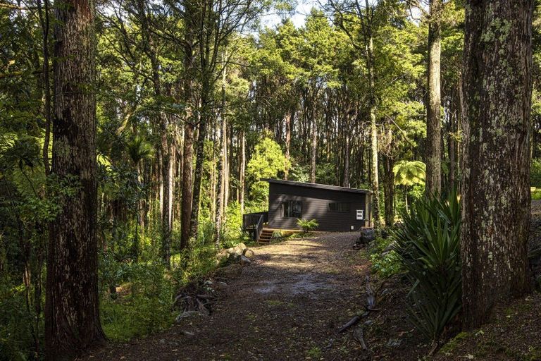 Photo of property in 16 Awa Glade Lane, Tikipunga, Whangarei, 0112