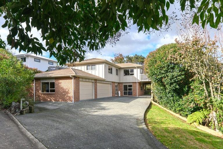 Photo of property in 57b Rangeview Road, Sunnyvale, Auckland, 0612