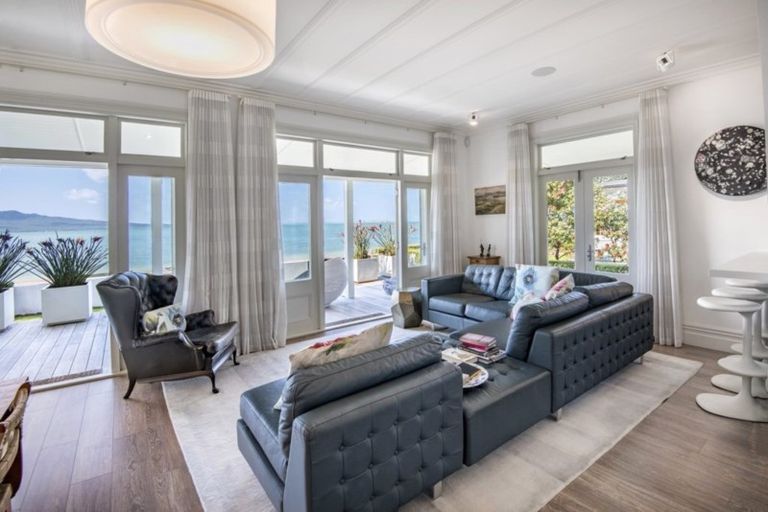 Photo of property in 4 Bath Street, Devonport, Auckland, 0624