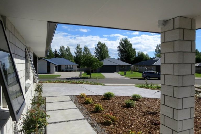 Photo of property in 64 Golden Shore Place, Coromandel, 3506