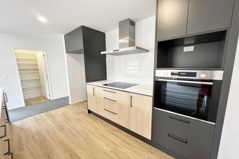 Photo of property in 18 Eileen Way, Rolleston, 7615