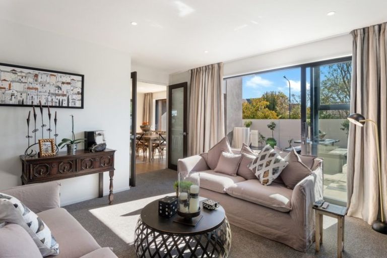 Photo of property in 20 Wai-iti Terrace, Burnside, Christchurch, 8053