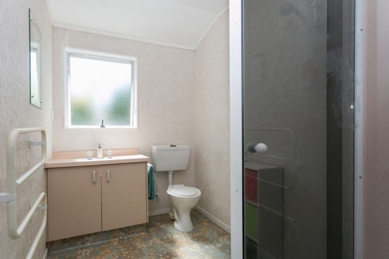 Photo of property in 2/64 The Esplanade, Westshore, Napier, 4110