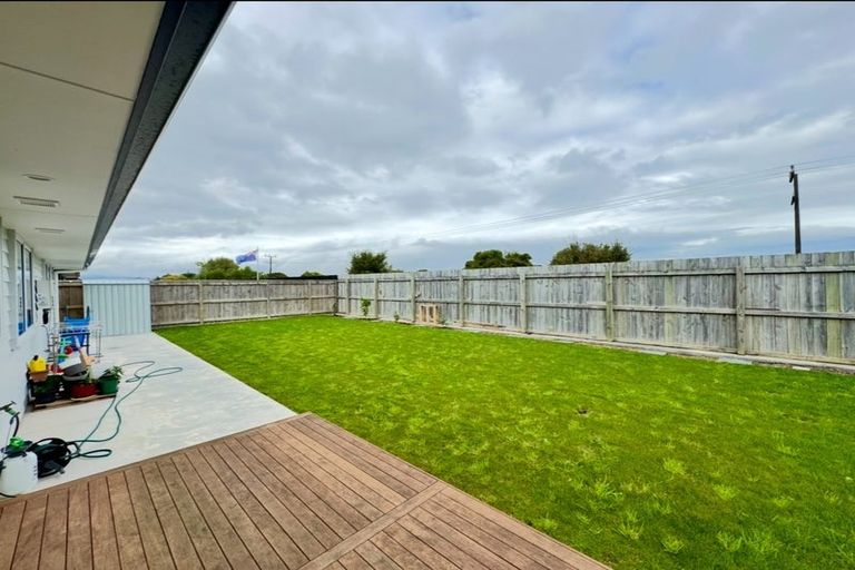 Photo of property in 50 Freedom Drive, Kelvin Grove, Palmerston North, 4414