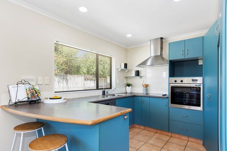 Photo of property in 6 Manor Park Drive, Pyes Pa, Tauranga, 3112