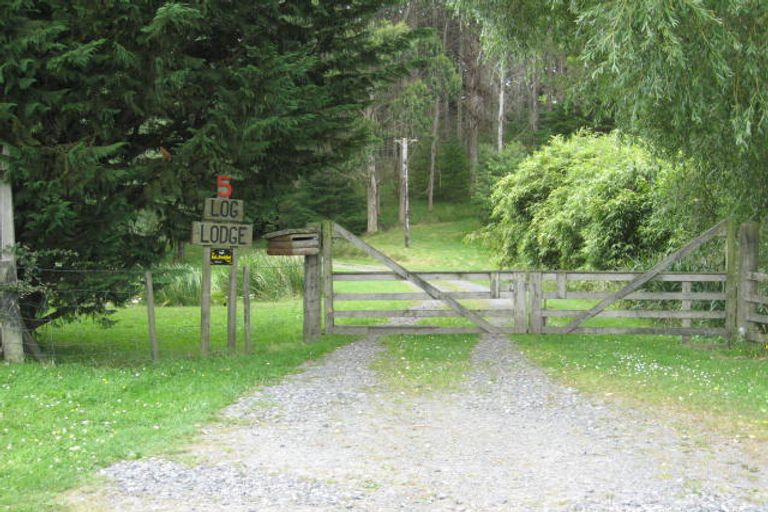 Photo of property in 5 Ranfurly Terrace, Raetihi, 4632