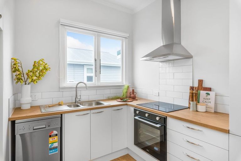 Photo of property in 14 Wilton Street, Levin, 5510