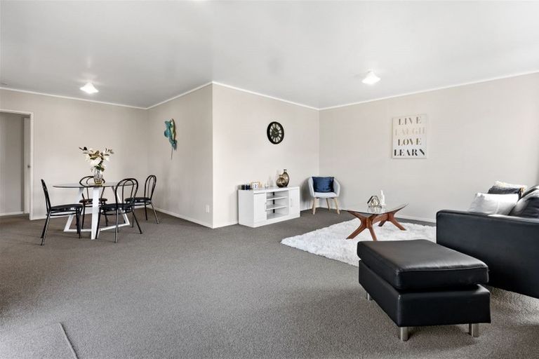 Photo of property in 1/16 Clarice Place, Takanini, 2112