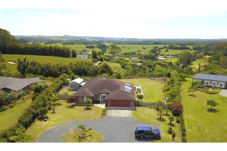 Photo of property in 19 Greenway Drive, Kerikeri, 0230