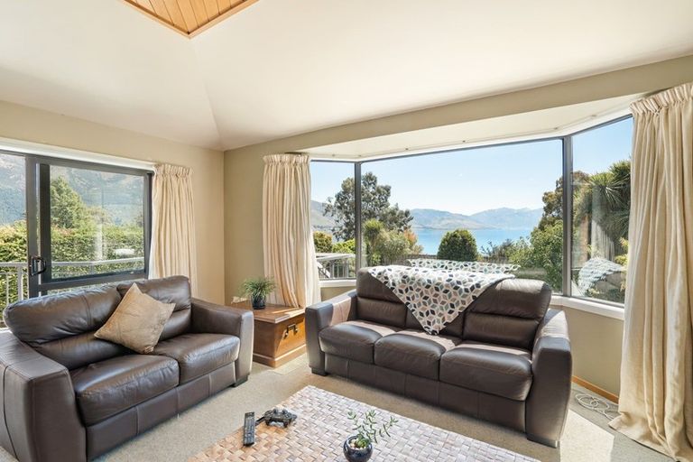 Photo of property in 212 Lakeview Terrace, Lake Hawea, Wanaka, 9382