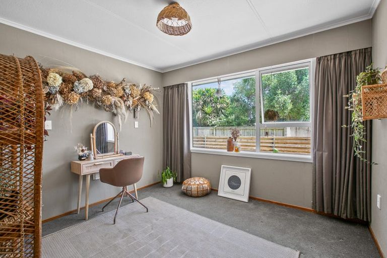 Photo of property in 22 Carthew Street, Okato, 4335