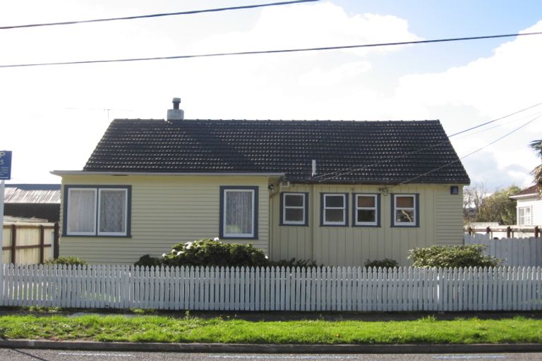 Photo of property in 38 Wheatley Street, Naenae, Lower Hutt, 5011