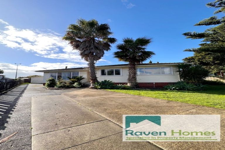 Photo of property in 92 Cascades Road, Pakuranga Heights, Auckland, 2010