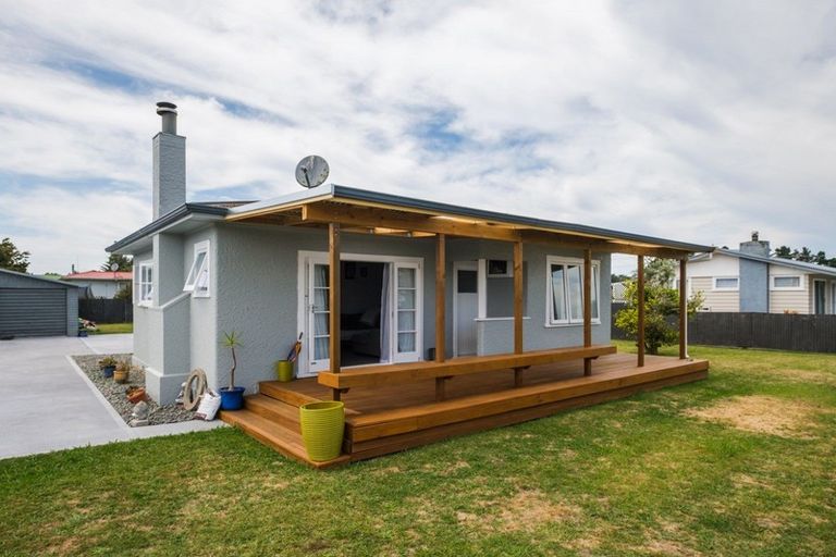 Photo of property in 24 Haldane Street, Elgin, Gisborne, 4010