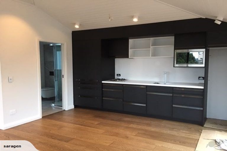 Photo of property in 3 Malabar Drive, Ellerslie, Auckland, 1051