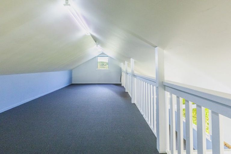 Photo of property in 872 Pourerere Road, Omakere, Waipawa, 4271