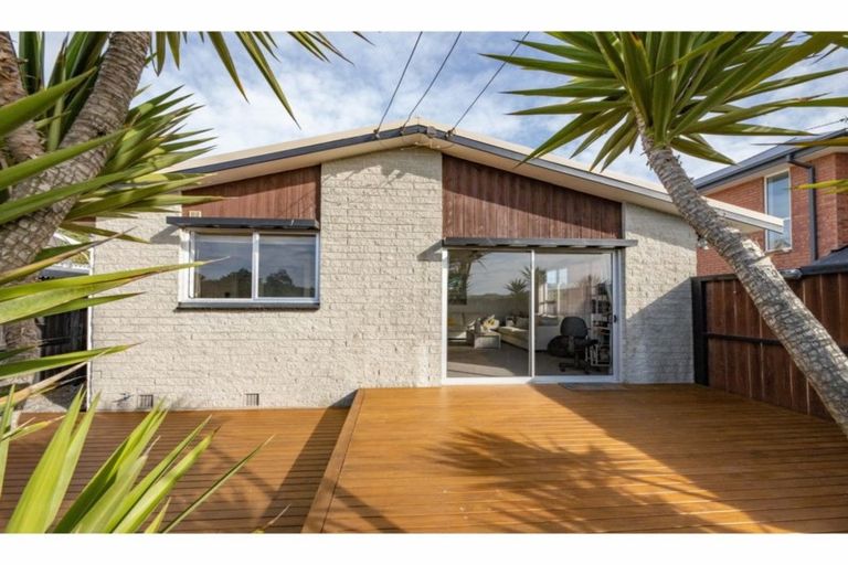 Photo of property in 523 Marine Parade, South New Brighton, Christchurch, 8062