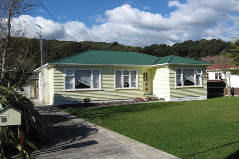 Photo of property in 28 Moohan Street, Wainuiomata, Lower Hutt, 5014