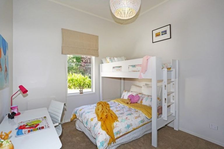 Photo of property in 27 North Road, Clevedon, Papakura, 2582