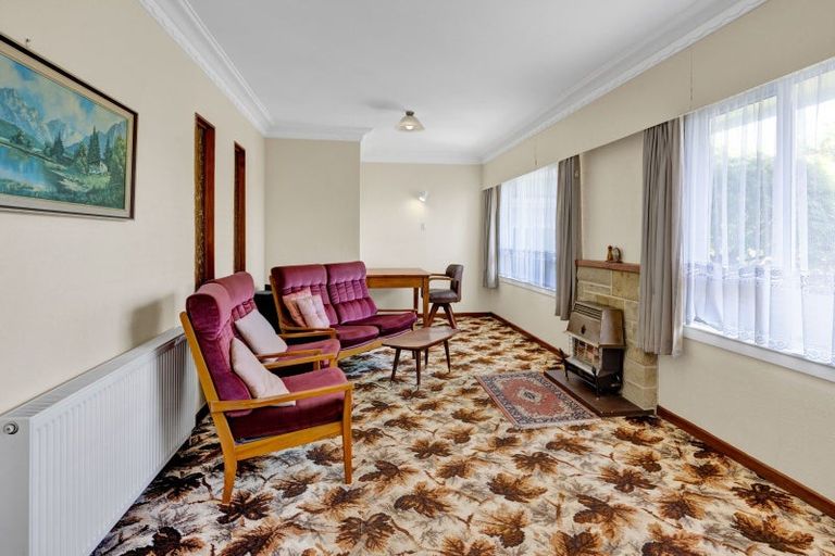 Photo of property in 2a Clifford Street, Hawera, 4610