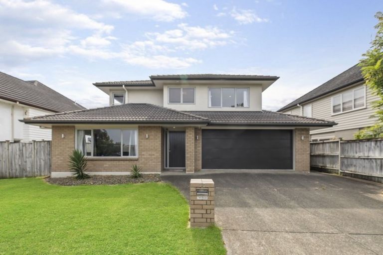 Photo of property in 13 Packspur Drive, Flat Bush, Auckland, 2016