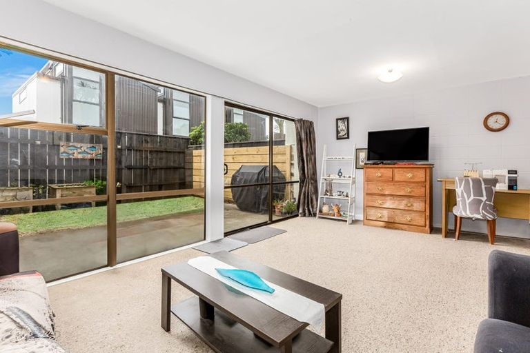 Photo of property in 6/23 Tireti Road, Titahi Bay, Porirua, 5022