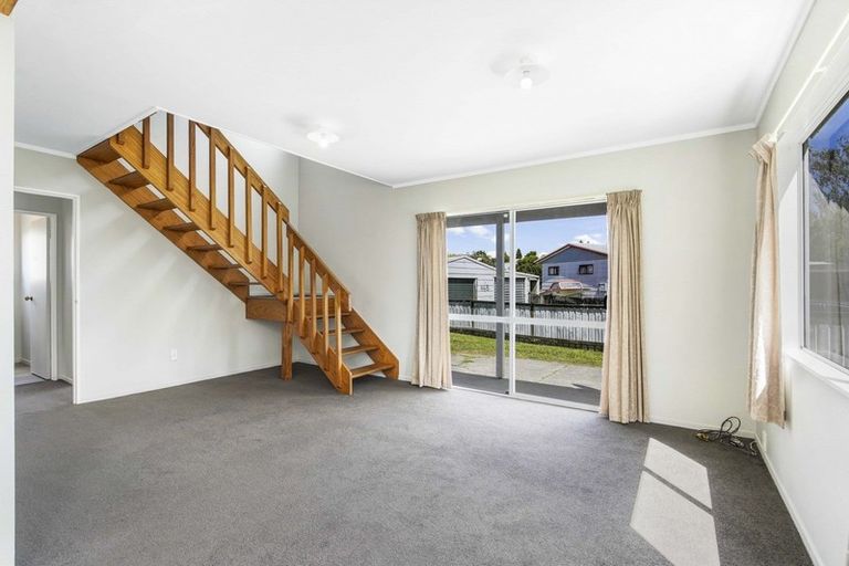 Photo of property in 37e Lindsay Crescent, Nawton, Hamilton, 3200