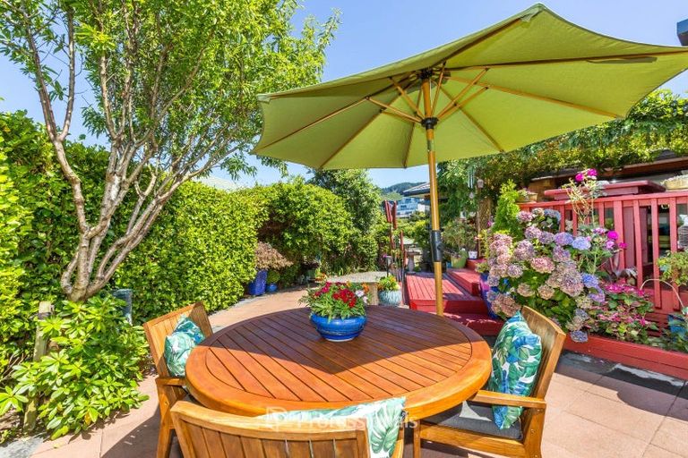 Photo of property in 53 Riverstone Drive, Riverstone Terraces, Upper Hutt, 5018