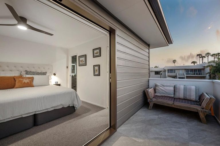 Photo of property in 4 Milford Park Place, Milford, Auckland, 0620