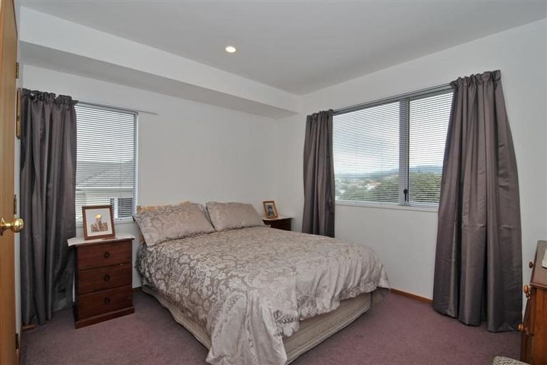 Photo of property in 8 Treasure Grove, Hataitai, Wellington, 6021