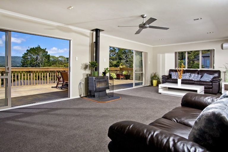 Photo of property in 112 San Marino Drive West, Henderson, Auckland, 0612