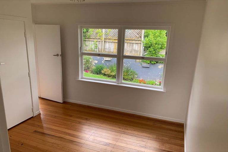 Photo of property in 3/25 Corunna Road, Milford, Auckland, 0620