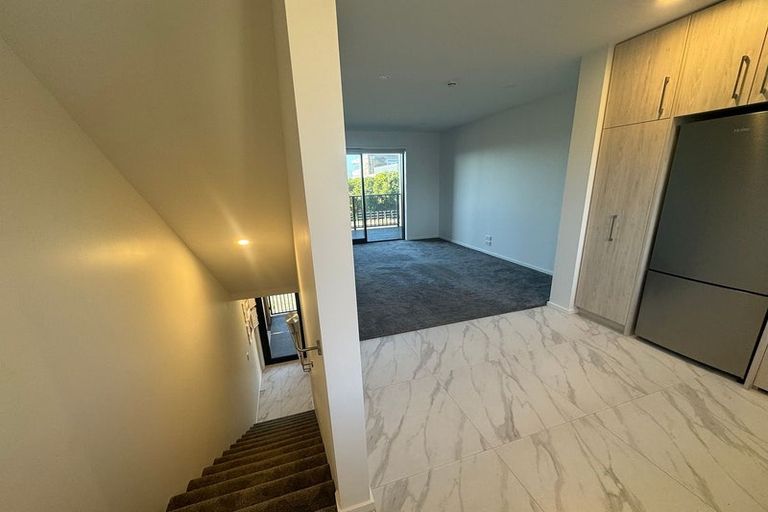 Photo of property in 9/180 Marine Parade, New Brighton, Christchurch, 8083