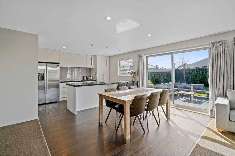 Photo of property in 6 Piper Street, Halswell, Christchurch, 8025