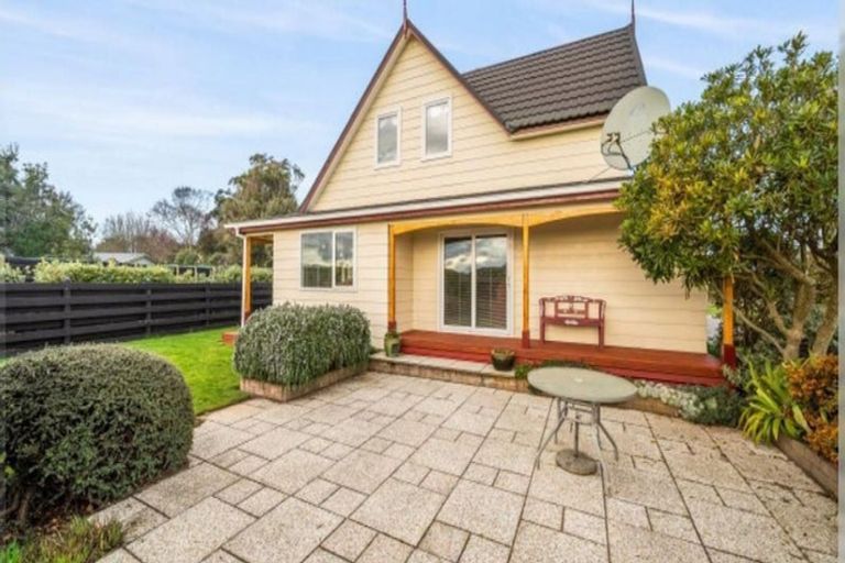 Photo of property in 54 Ketemarae Road, Normanby, Hawera, 4614