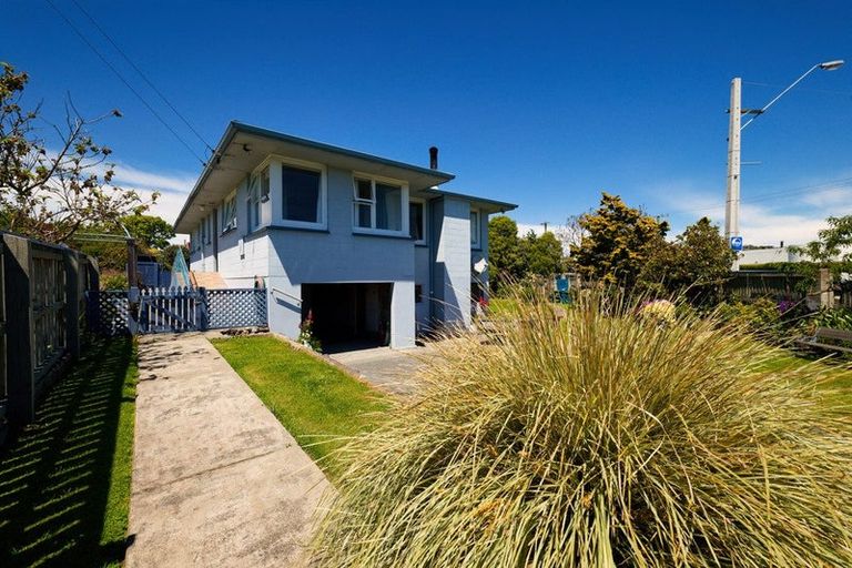 Photo of property in 2 Adelphi Terrace, Kaikoura, 7300
